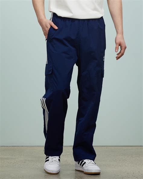 Adicolor Classics 3 Stripes Cargo Pants Airrobe