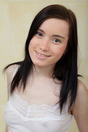 Amateur Girl IMG Porn