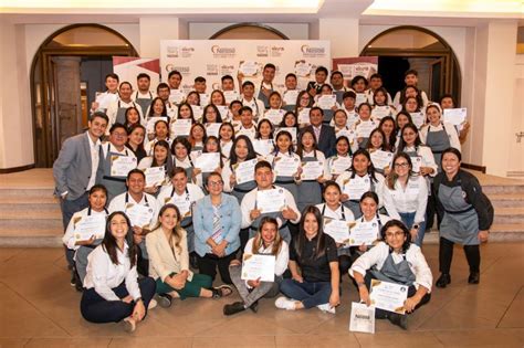 Promoción 2023 360 Jóvenes Talentos Culinarios se graduaron con el