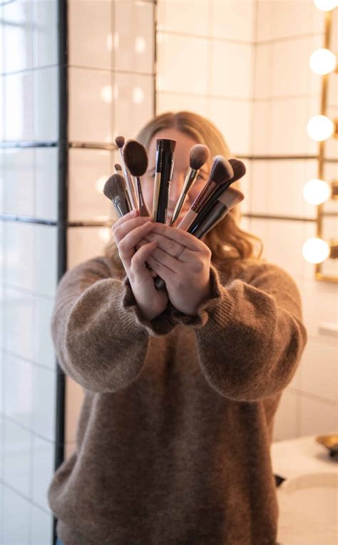 15 Essential Makeup Brushes To Have Wit And Whimsy