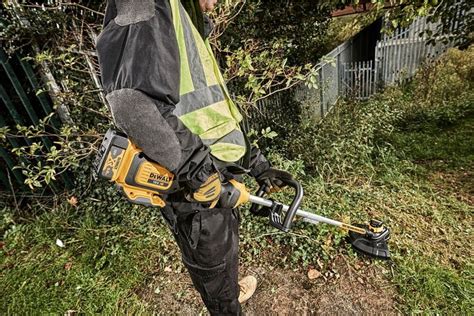 DeWALT DCM561PB Podkaszarka akumulatorowa 18V 33cm /body/ | Mensura.pl ...