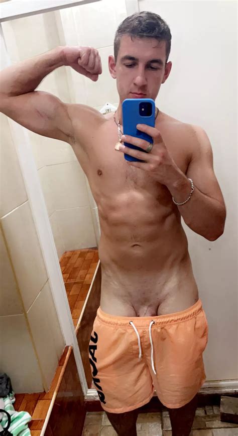 Lick Nudes GaybrosGoneWild NUDE PICS ORG