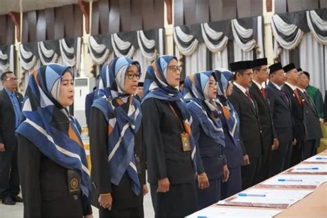 Pelantikan Dan Pengambilan Sumpah Jabatan Panitera Pengganti Pengadilan