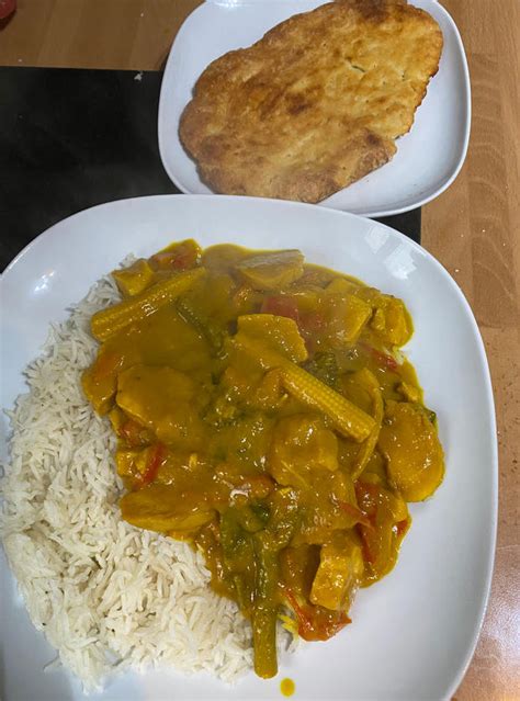 Chicken Satay Curry Recipe. Image by Angela tomlinson - Pinch of Nom