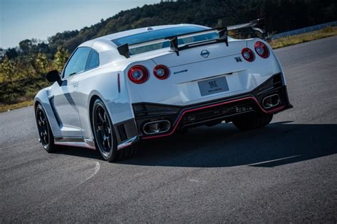 2015 Nissan Gt R Nismo And Gt R Premium First Drive