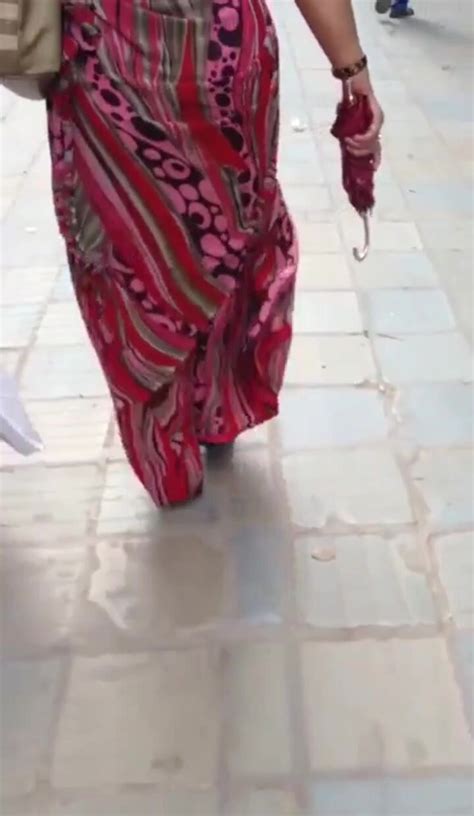 Desi Hot Aunty Ass In Saree ThisVid