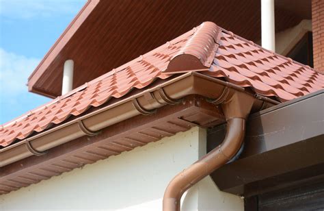 Seamless Gutters Vs Traditional Which One Is Better Smart Florida Gutters