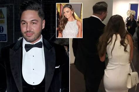 Kendall Jenner Braves Snow In TINY Pink Bikini On Annual Kardashian Skiing Trip Mirror Online