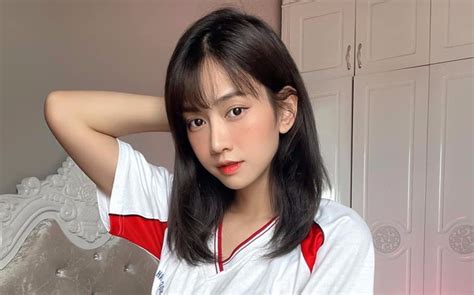 Hành trình lột xác ngoạn mục của hot girl từng khoe thân phản cảm bị cắt sóng VTV đến trở thành