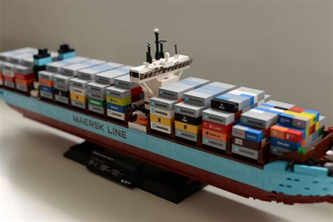 Cargo MAERSK LINE lego - atana studio | Maersk line, Lego ship, Lego