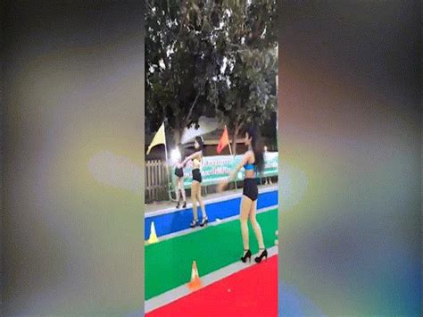 V N M C Bikini Nh Y T I S Ki N T Thi N Th I Lan G Y B C X C