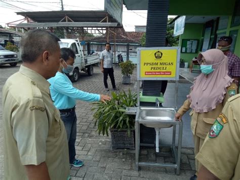 Ppsdm Migas Cepu Bantu Bilik Disinfektan Untuk Puskesmas