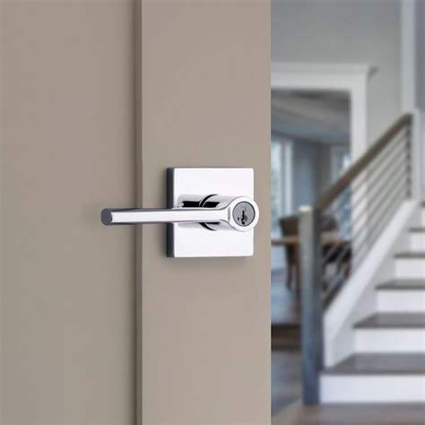 Lisbon Square Lisbon Keyed Entry Door Lever In Bright Chrome