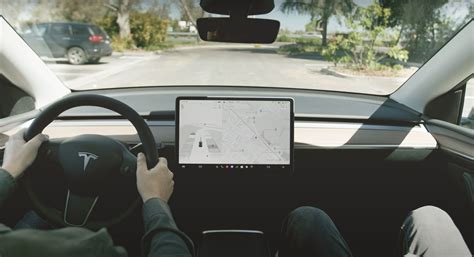 Tesla FSD gets thumbs up from Swedish Transport Administration Advisor