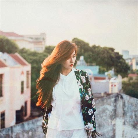 Hot Girl M C P N Ng Khi N D N T Nh Ghen V Xinh L I Di N P