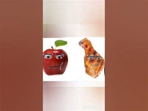ЯБЛОКО С ЛИЦОМ РОБЛОКСА ПОЕТ КУРИНОЙ НОЖКЕ С ЛИЦОМ РОБЛОКСА А ОНА ЕЙ ...