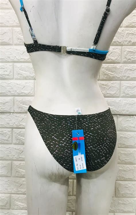 Bikini con copa con diseño dos tonos Alealon cl Propuesta 3