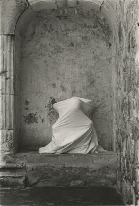 New York Ana Mendieta Late Works 1981 1985″ At Galerie Lelong