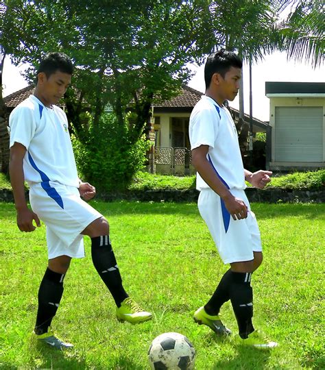 Teknik Mengoper Bola Jarak Dekat Harus Menggunakan Kaki Bagian 2