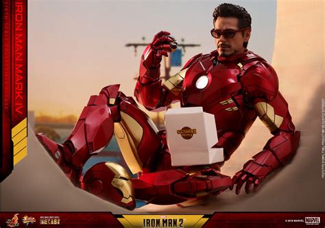 Hot Toys Mms D D Iron Man Mark Iv With Suit Up Gantry Hot Toys Complete Checklist