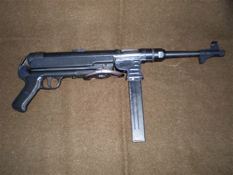 Puškařství Miloš Skrbek » MP40 – Německo
