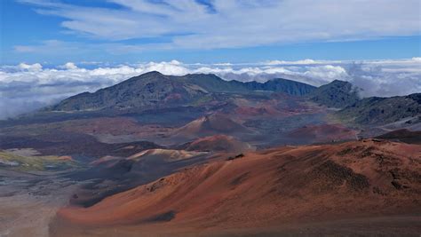 Haleakala Crater Hawai I Haleakala Crater From P Ka Oao Flickr