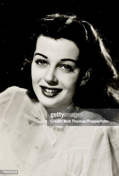 44 Gail Russell Actress Stock Photos High Res Pictures And Images