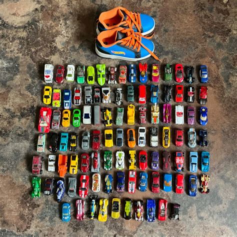 Bulk Lot Hot Wheels Matchbox Etc Vehicles Hw Skate Shoes S