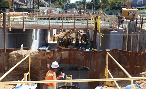 Box Jacking Operation Moves Rail Underpass In A Weekend 2019 08 27 Engineering News Record