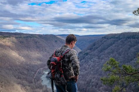 Hiking in New River Gorge National Park [Trail Guide]