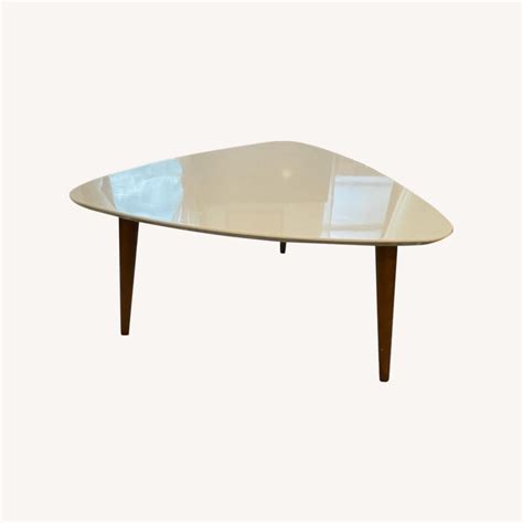 Wayfair 3-Legged Coffee Table - AptDeco