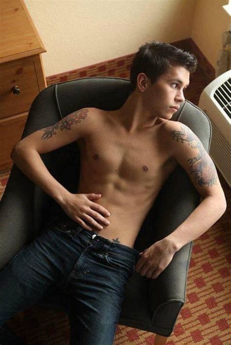 Hot Dudes Good Mood On Twitter RT DailyGayGuys U Hottie