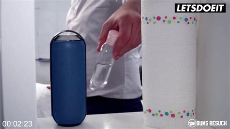 Vinna Reed Has Her Pussy Massaged By Kinky Employee Letsdoeit