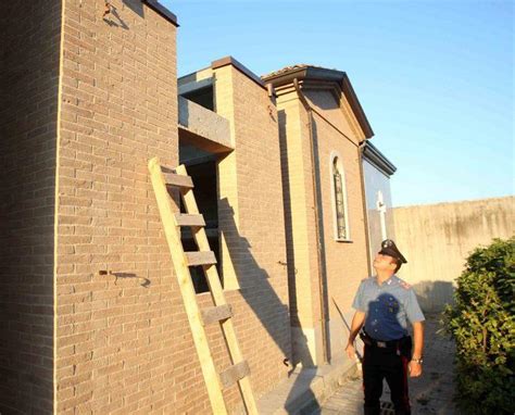 Furto Di Rame Al Cimitero Di Rivalta Gazzetta Di Reggio