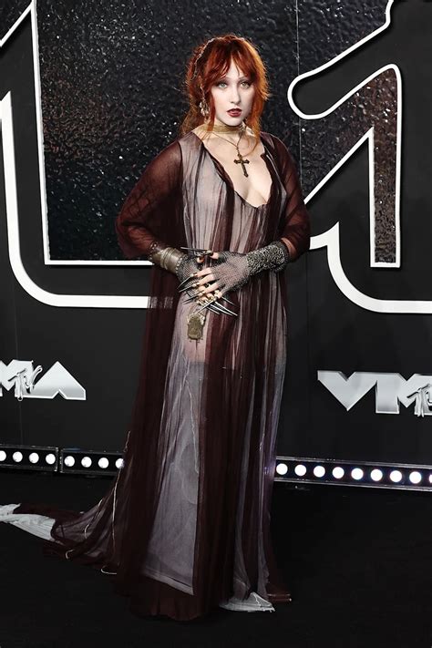 Chappell Roan Is A Naked Joan Of Arc On The 2024 VMAs Red Carpet