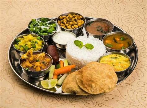 Delicious Pure Vegetarian Indian Food Jain Food Available 8 Tiffin