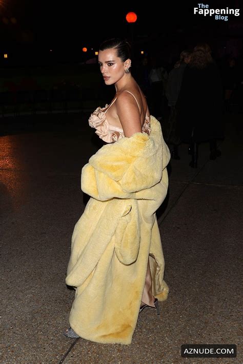 Bella Thorne Sexy Flaunts Her Hot Figure In A Stunning Outfit At Paris Fashion Week Event Aznude