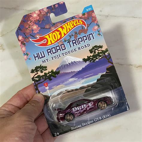 Hot Wheels Road Trippin Nissan Skyline Gt R R Hobbies Toys Toys Games On Carousell