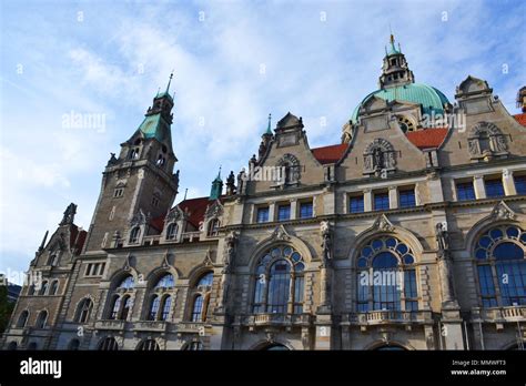 Hannover old town hall hi-res stock photography and images - Alamy