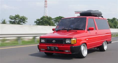 Modifikasi Toyota Kijang Super 3 Pintu 1987 Keracunan Dari Teman