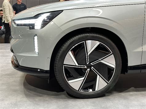 Volvo S Ex90 Electric Suv Could Charm Its Way To The Top First Look