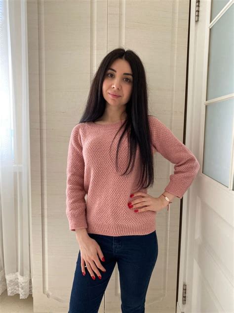 Джемпер спицами "Розовый рис" реглан сверху | Джемпер, Вязаные джемперы ...