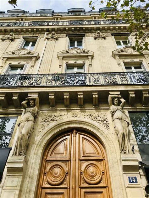 All about Paris architecture & Haussmann buildings