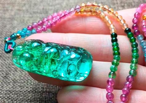 Турмалин — магические и целебные свойства камня, кому по знаку зодиака ...