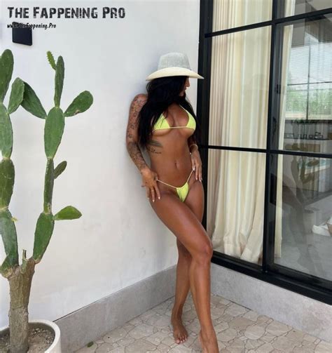 Steph Pacca Nude And Sexy Photos The Fappening