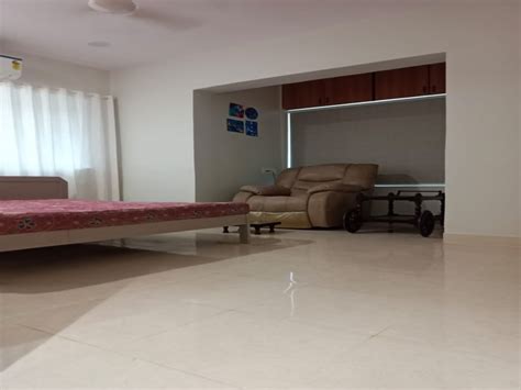 2 BHK Residential Apartment 975 Sq Ft For Sale In Juhu Mumbai