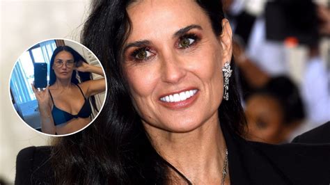 Demi Moore presume de cuerpazo en bikini a sus años