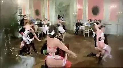 Camille Topless Polynesian Dance French Polynesian Nipples Porn Xhamster