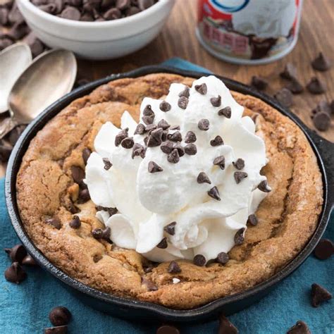 10 Adorable Mini Cast Iron Skillet Recipes