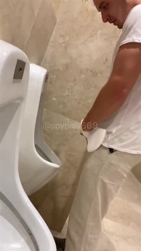 Hot Spy Piss ThisVid